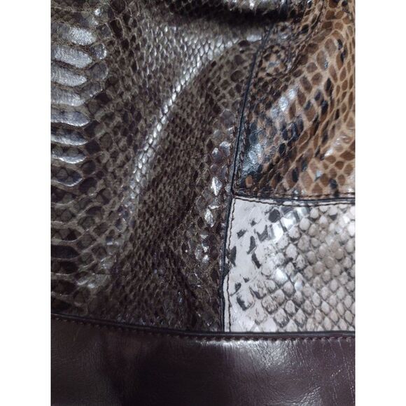 **Final Sale** Cosmopolitan snakeskin pattern shoulder bag - Picture 3 of 7